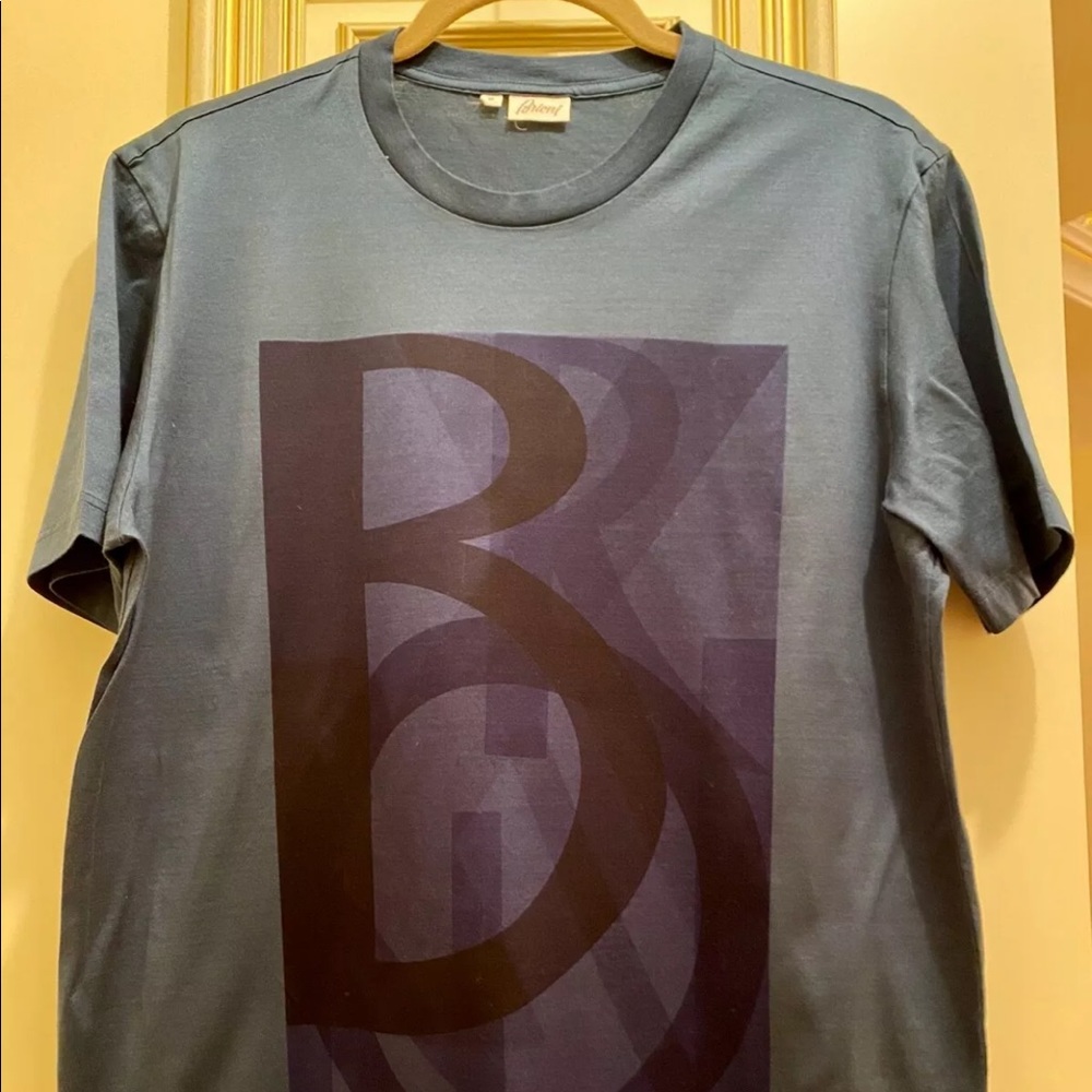 Brioni t shirt Like new